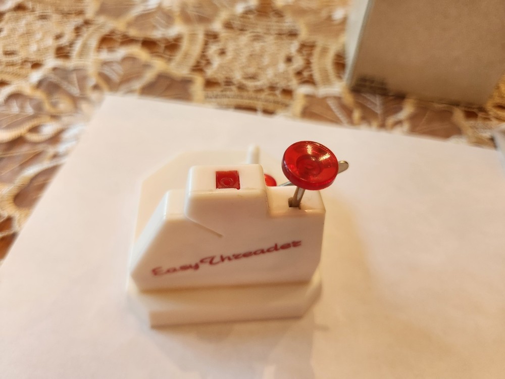 Vintage 1990 Easy Threader Machine With Instructions
