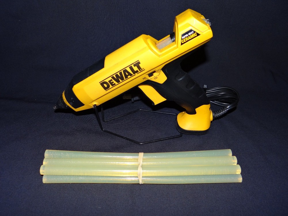 DeWalt Ceramic Glue Gun