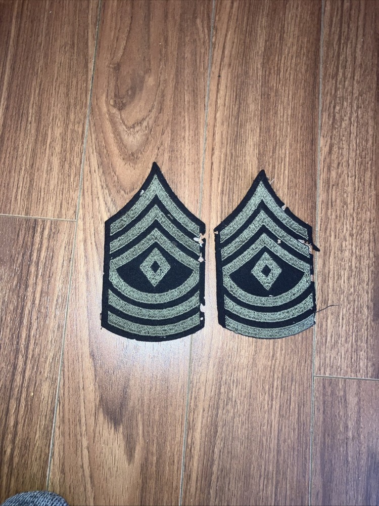 ORIGINAL WWII US ARMY NCO 1st SERGEANT JACKET INSIGNIA CHEVRONS