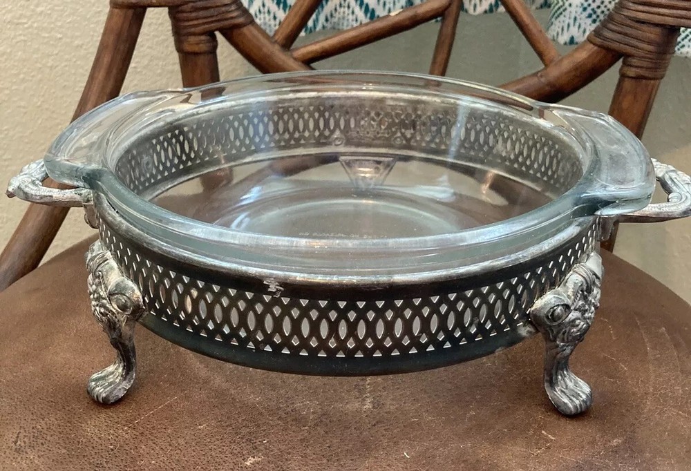 LEONARD SILVERPLATED Server With Removable Ovenproof Liner. 1.5 Quart. Serveware