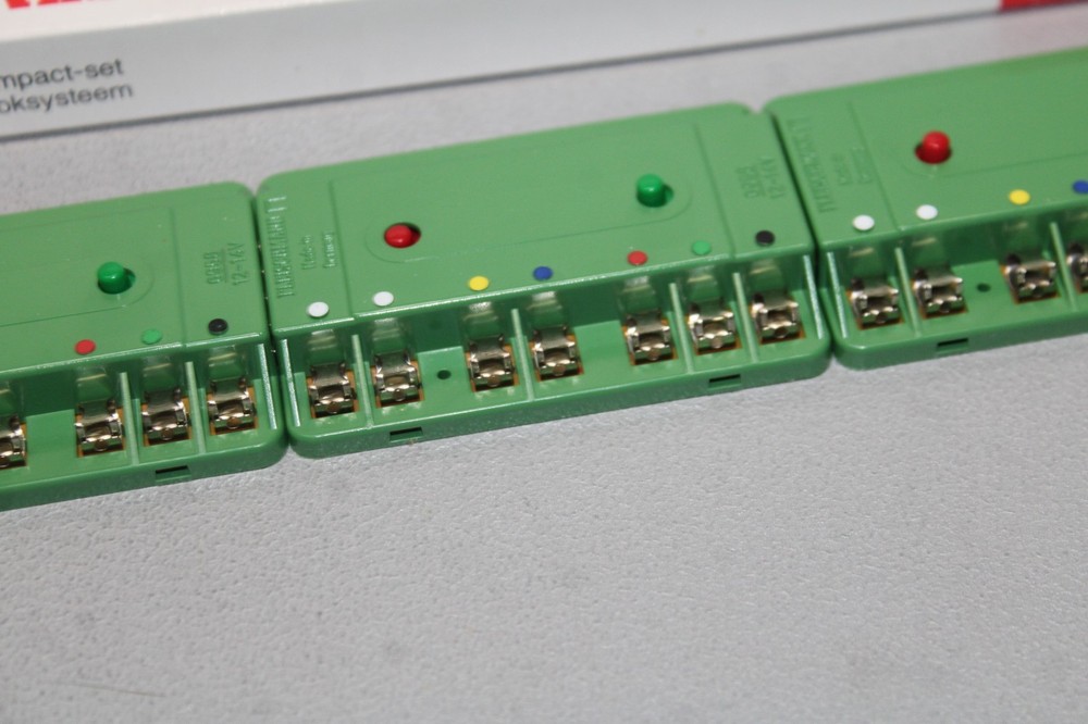 Fleischmann 6957 block unit for two-way, train operation, rail H0