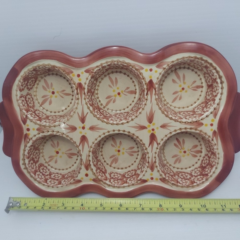 Temp-Tations By Tara Presentable Ovenware Old World Cranberry Cupcake Muffin Pan
