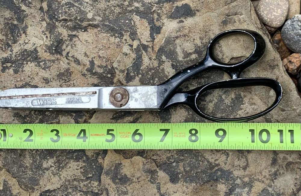 Wiss Jagged Edgeded Scissors. Used. Vintage