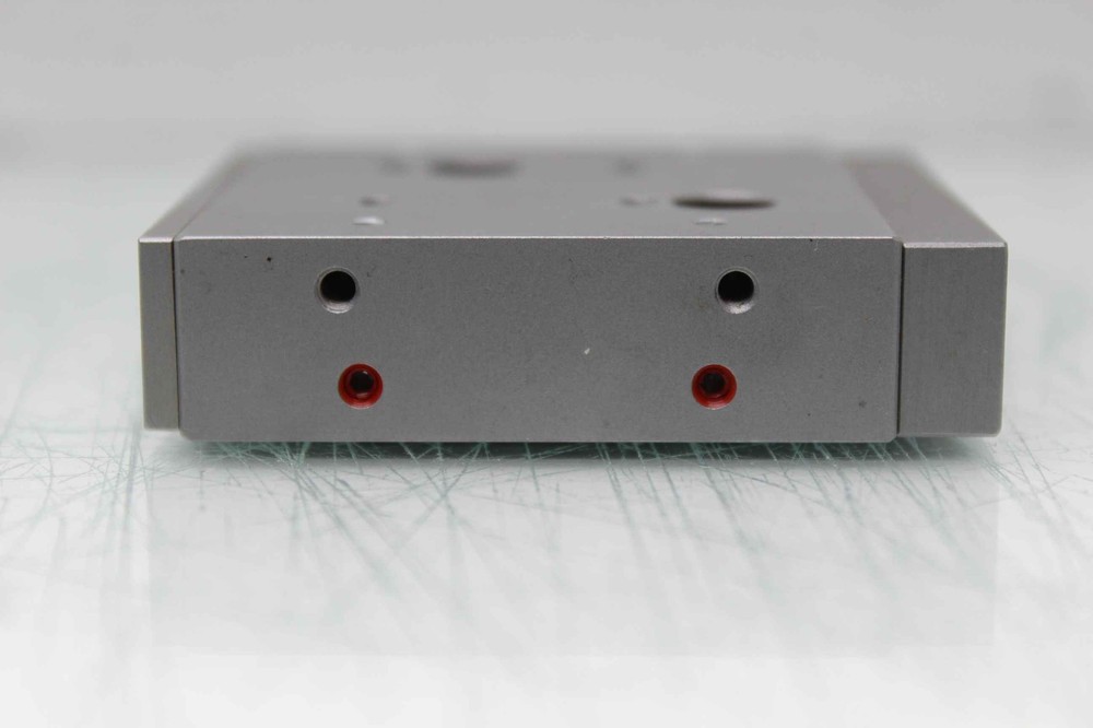 Physik Instrumente 11350 Spring Loaded Cross Roller Linear Stage