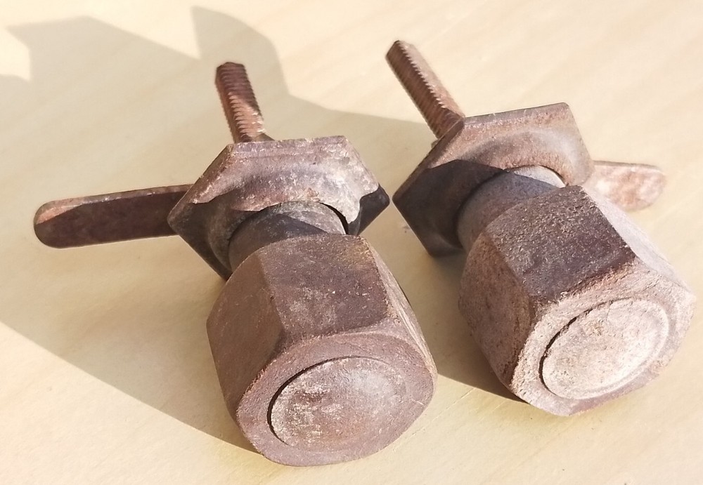 Vintage Old Antique Bakelite Olde Screw Thread Handles Pair Turning Knobs 2