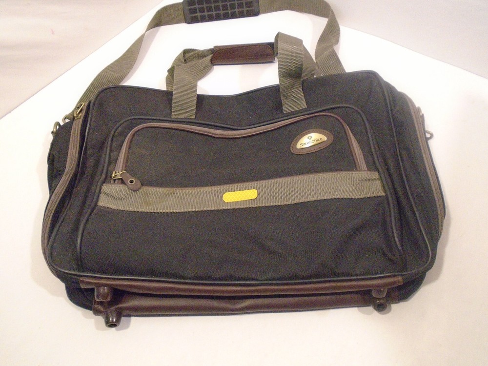Samsonite  Small Suitcase Carry On Shoulder Strap 18" x14"x6" Black Gray