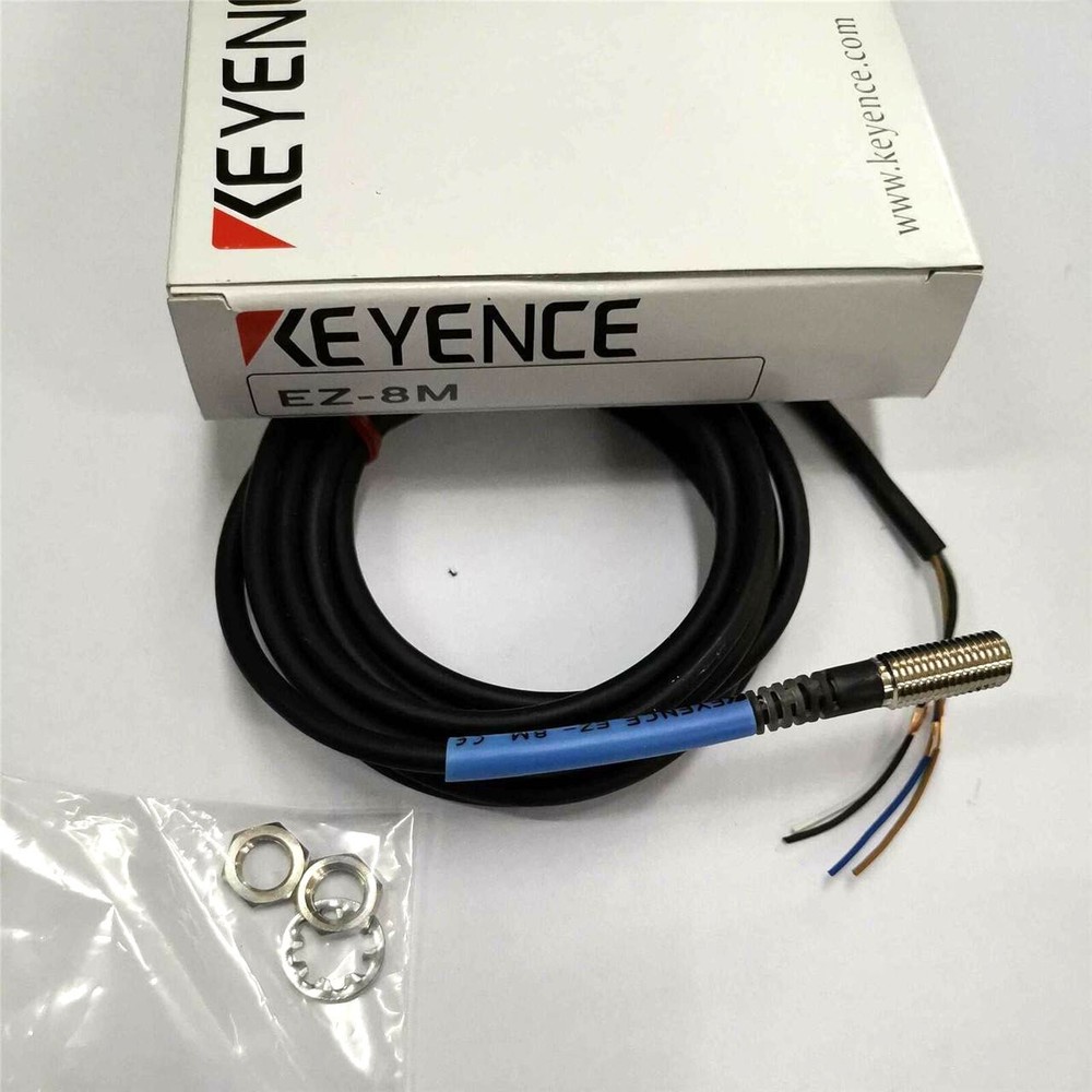 KEYENCE EZ-8M Proximity Sensor New