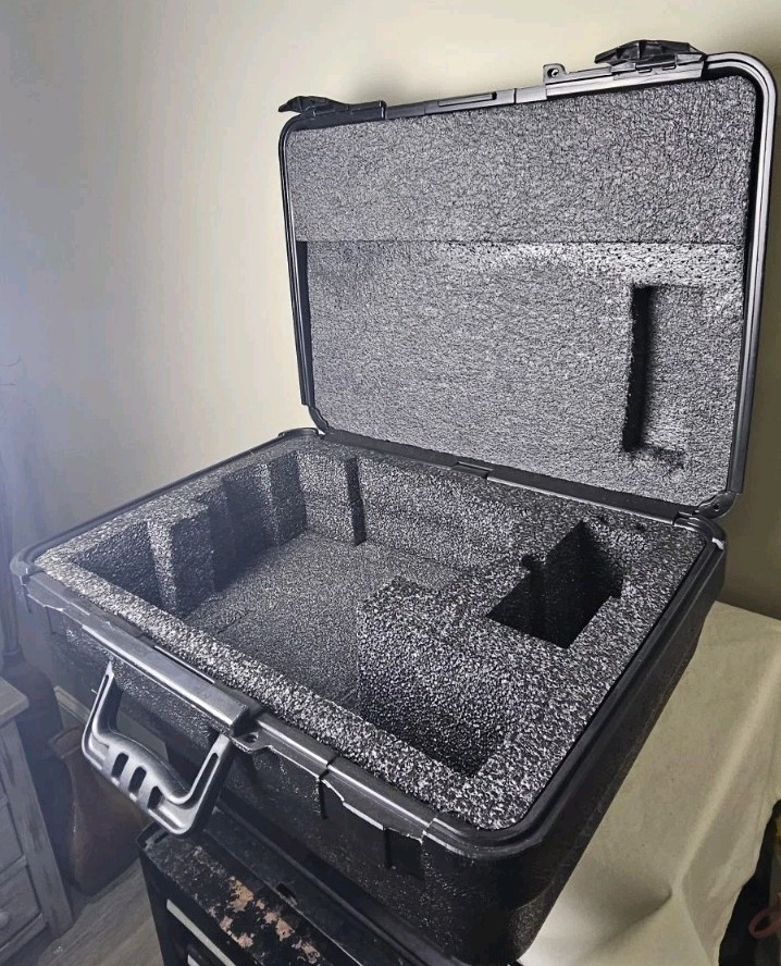 Blowmold Case Black with Foam Insert 18"x14"x8"