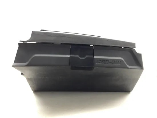 Glove Box 2017 Can-Am Commander 800R 4x4 XT DPS 3398