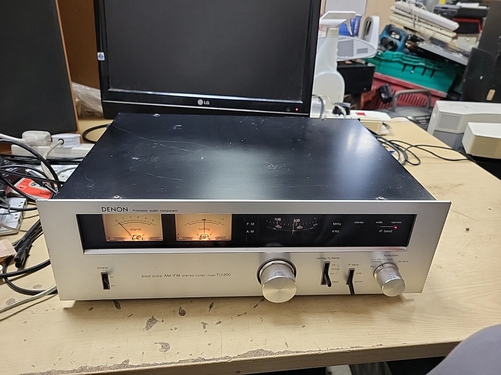 Denon TU-200 Stereo Tuner