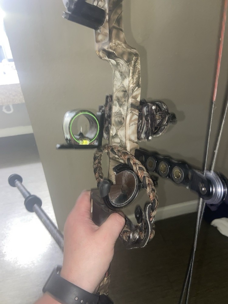 Mathews Compound Bow Lost Camo Trophy Ridge Sight B-Stinger Stabilizer