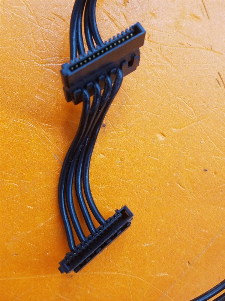 ⭐️⭐️⭐️⭐️⭐️ Desktop HDD/ODD Drive SATA Cable Connector