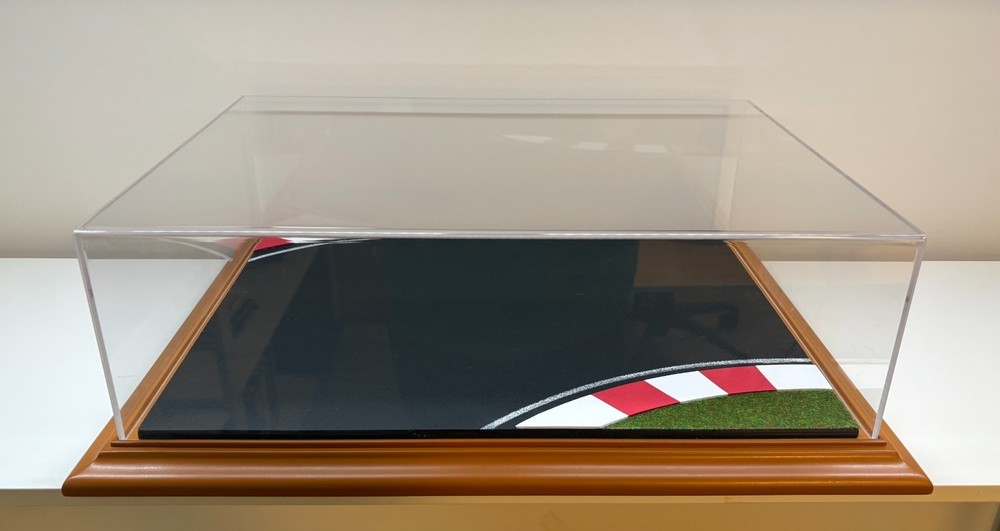 Atlantic Display Case Diorama 1/18 Scale