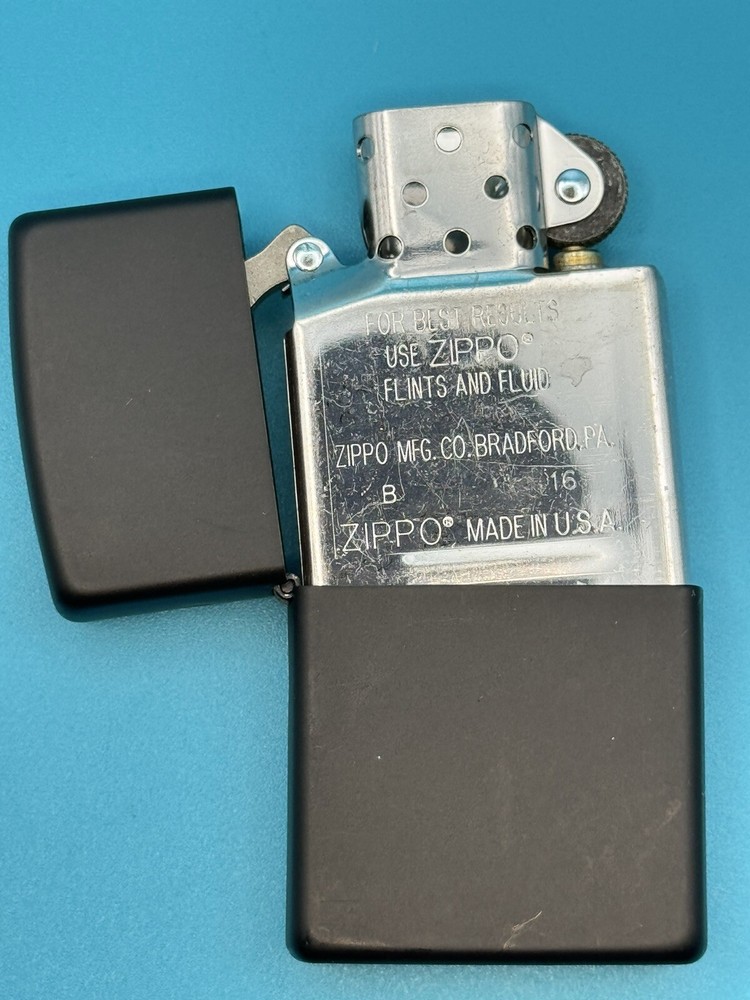 2016 Black Matte Zippo Lighter NEW