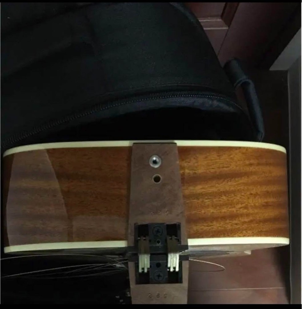 Voyage-air VAD-04 Folding Guitar Solid Spruce Top #706EK90