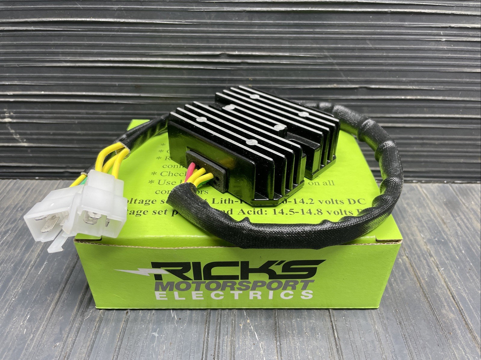 2005-2006 Kawasaki Ninja ZX6R ZX636 Rick's Voltage regulator rectifier 10-333