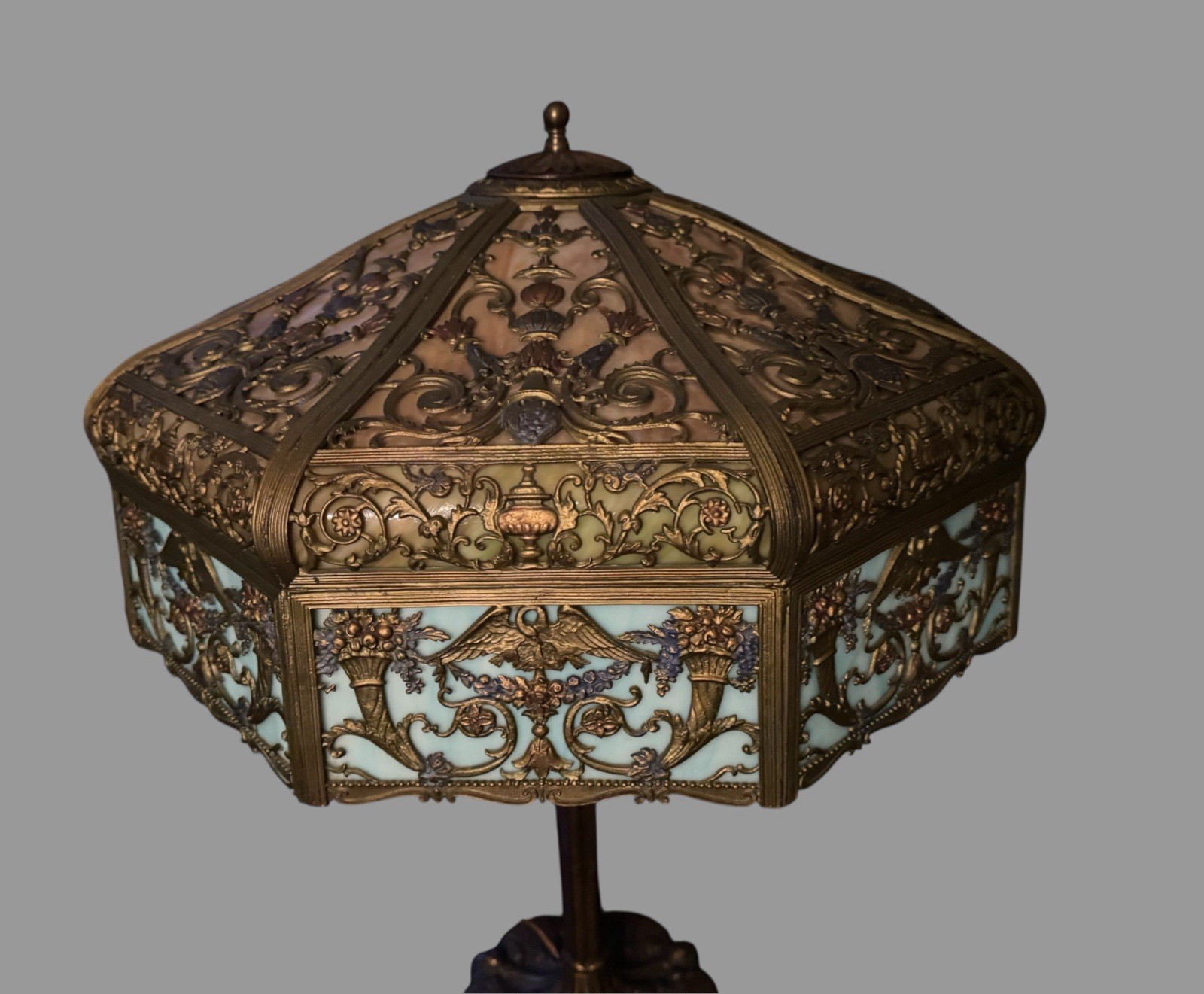 27" Victorian Table Lamp w Multiple Molded Colored Slag Glass Lamp Shade Panels