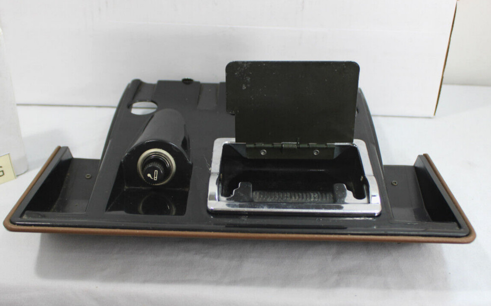 1988-1992 BUICK REGAL ASHTRAY WITH WORKING LIGHTER FRONT DASHBOARD DASH