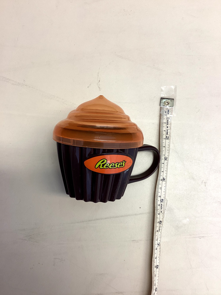 Evri Plastic Reese's Cup With Lid Snack Nuts Candy Cupcake