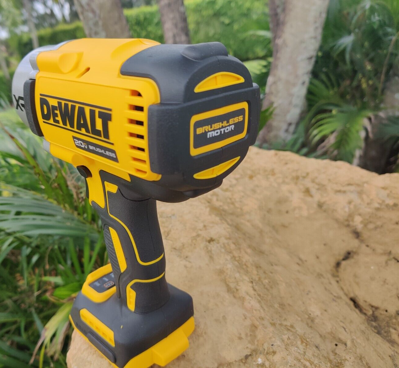 DEWALT DCF900B 20V 1/2 IN IMPACT WRENCH BRUSHLESS WITH HOGS RING ✅SEALED NEW ✅
