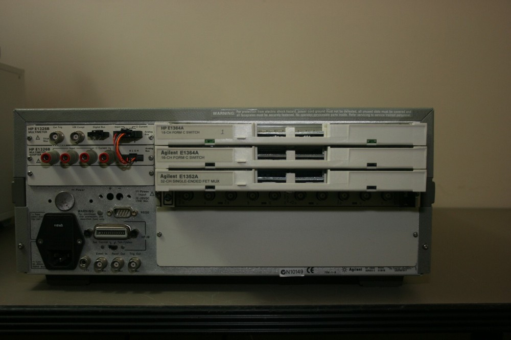 HP Agilent E1301B B-Size VXI unit with qty 2 E1364A, E1352A, E1366A and E1326A