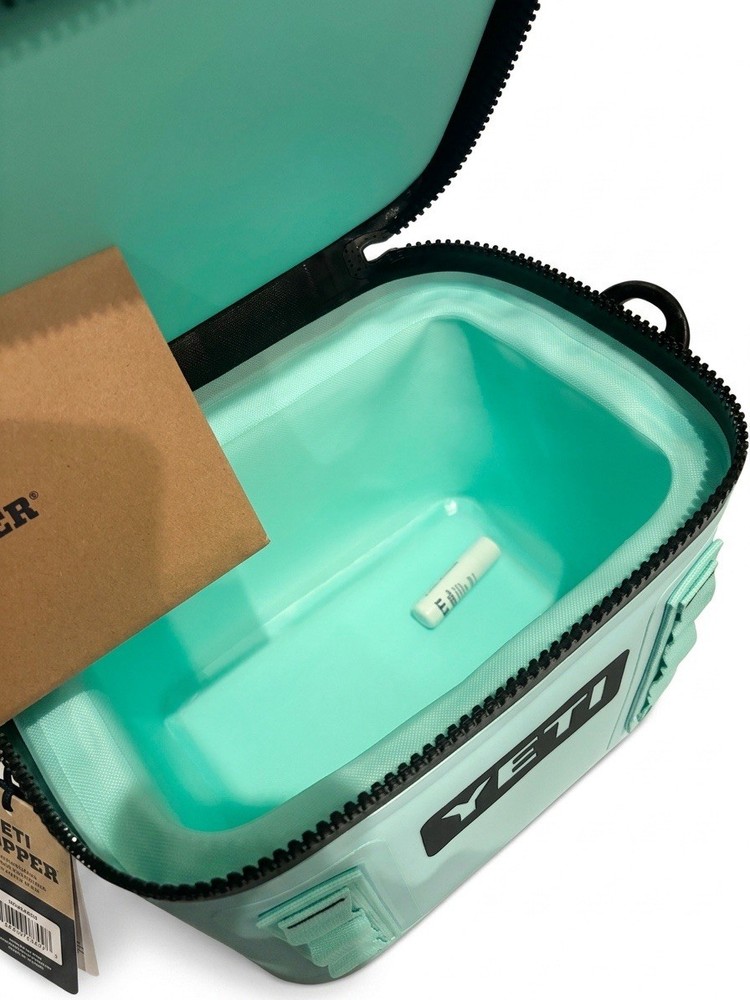 YETI HOPPER FLIP 8 SOFT COOLER
