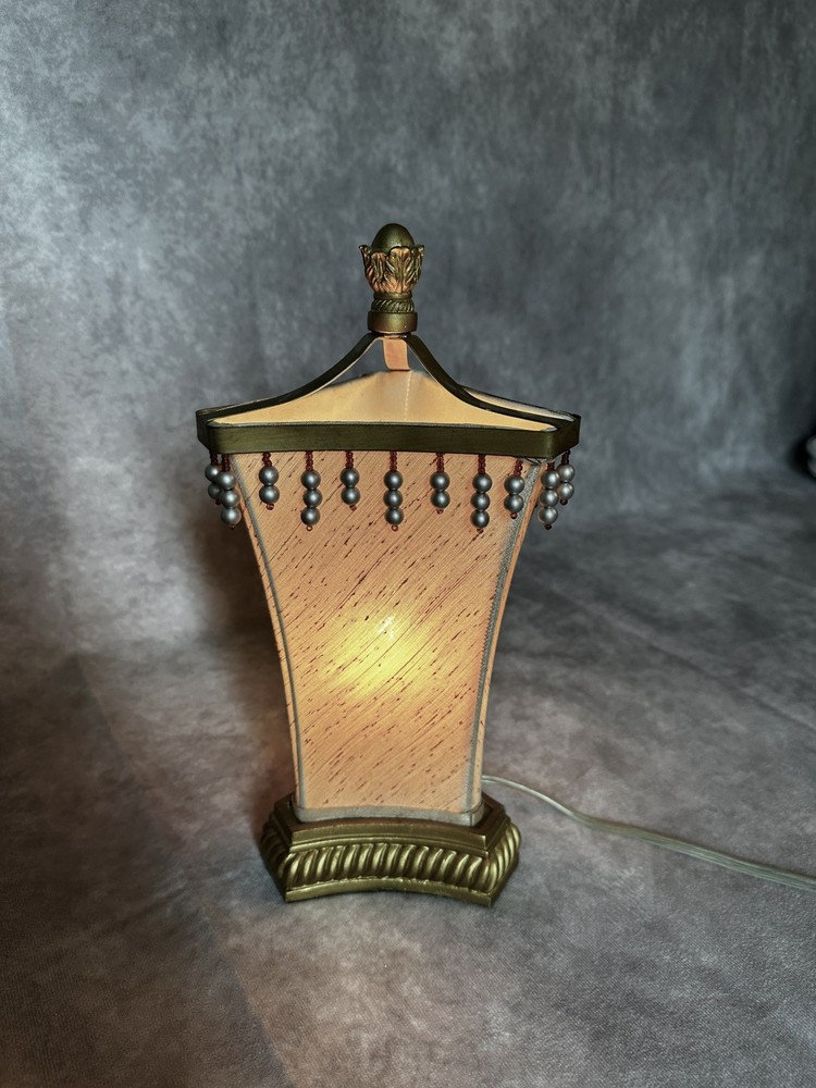 Vintage 12 Inch Triangle Accent Lamp.