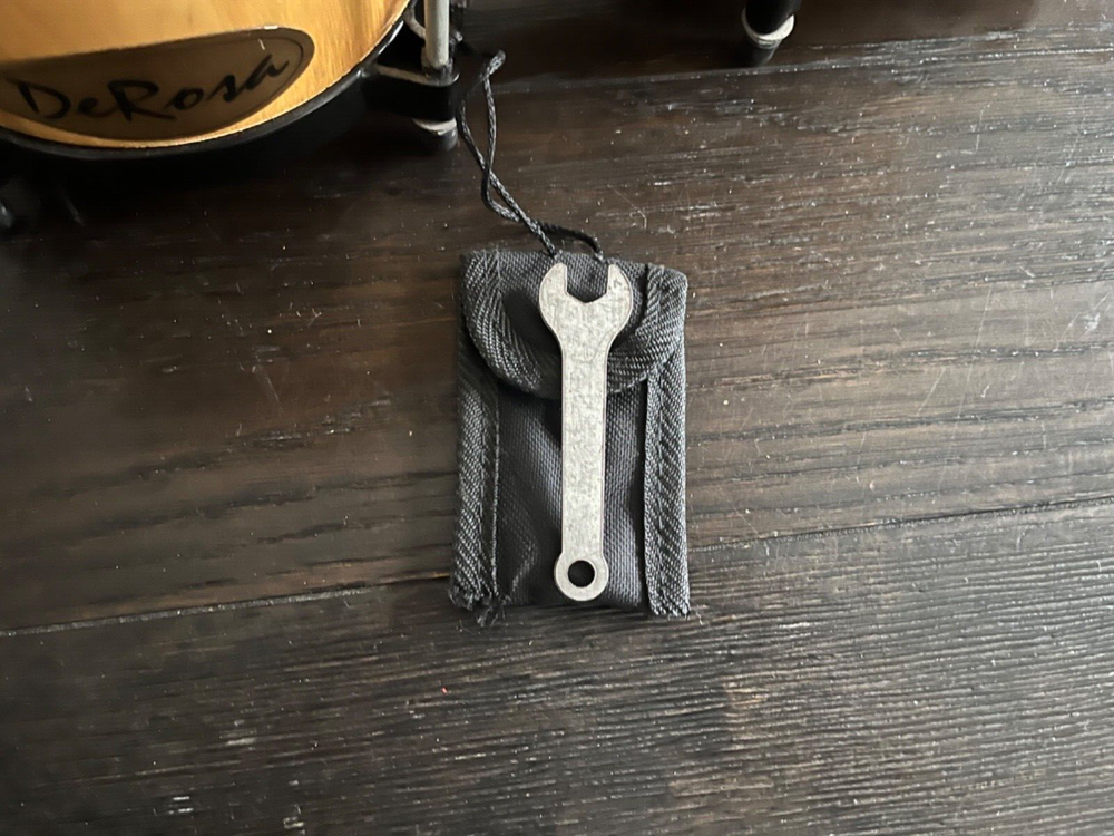 DeRosa Percussion Bongo Drum Set 6” 7” De Rosa