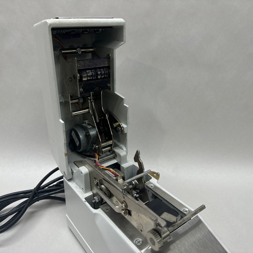 SIMPLEX MODEL 1605-9002 - Consecutive PAYROLL TIME & DATE RECORDER LED W/ Key!