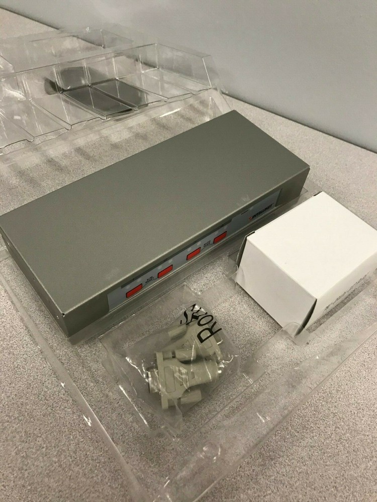 INTELLINET CBEEF6CEA03 KVM SWITCH FREE SHIPPING