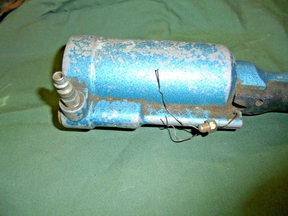 PNEUMATIC AIR RIVETER METAL GUN