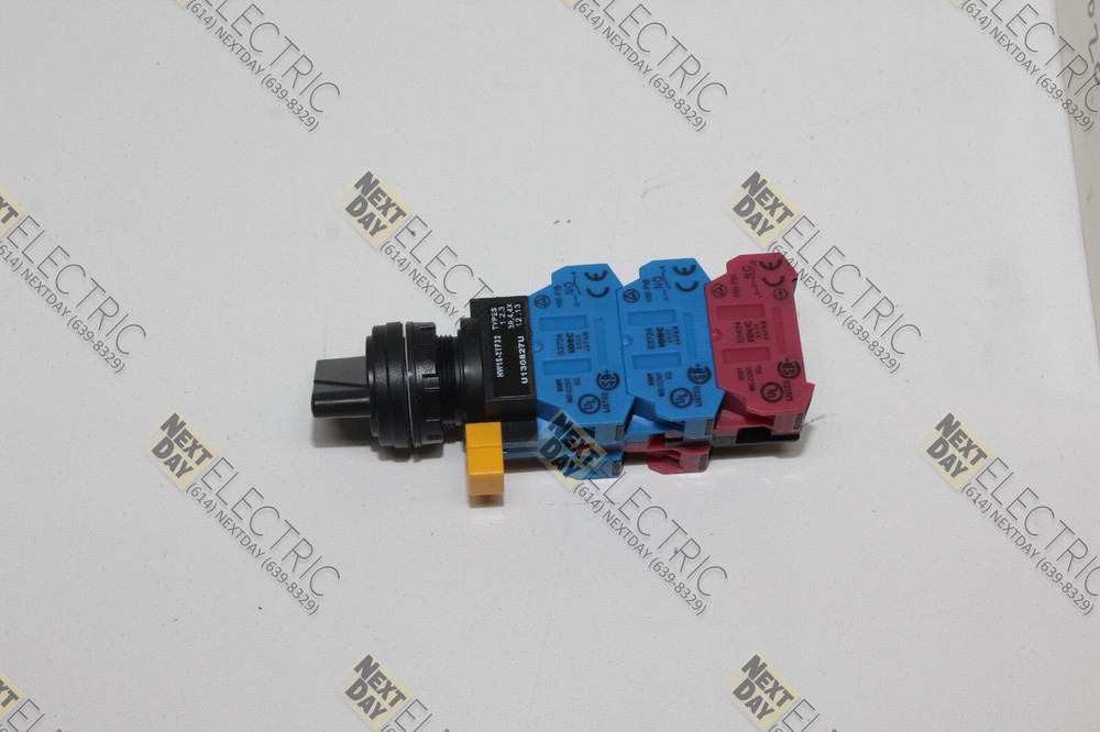 Idec, HW1S-2TF32, Selector Switch 22mm 2 Pos Position