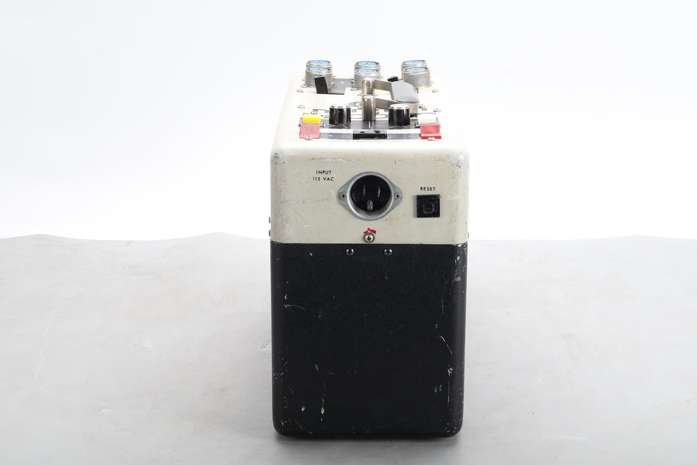 Norman P2000D Professional Strobe Lighting Power Pack - Fair Condition