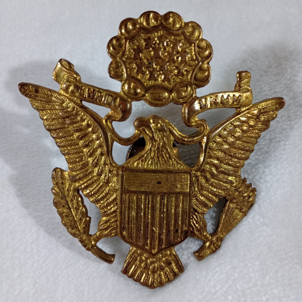 WWII U.S. Army Officer Hat Cap Insignia Solid Brass Screw Back Eagle - Original