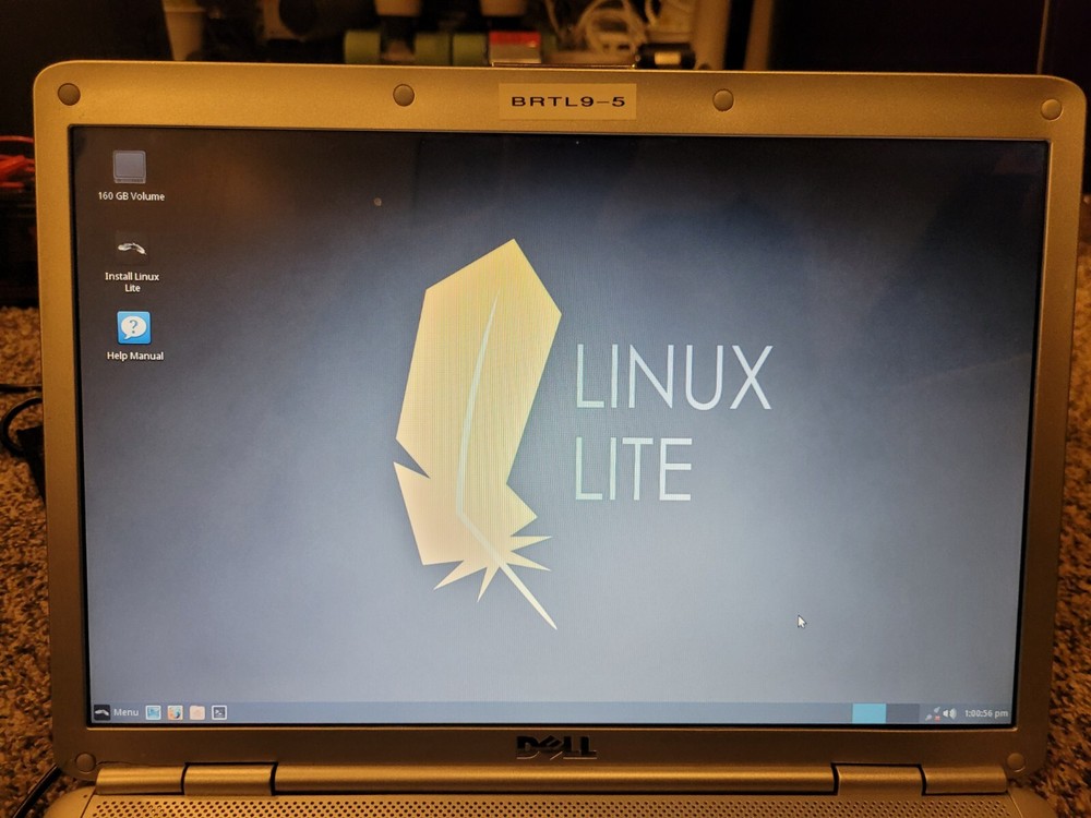 Linux Lite 3.8 x32 Bootable Linux on 4G USB Stick!