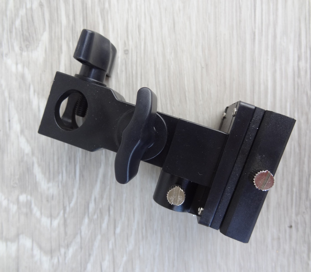 Adjustable Light Stand Adapter w/ Umbrella Holder Versatile Flash Light Bracket