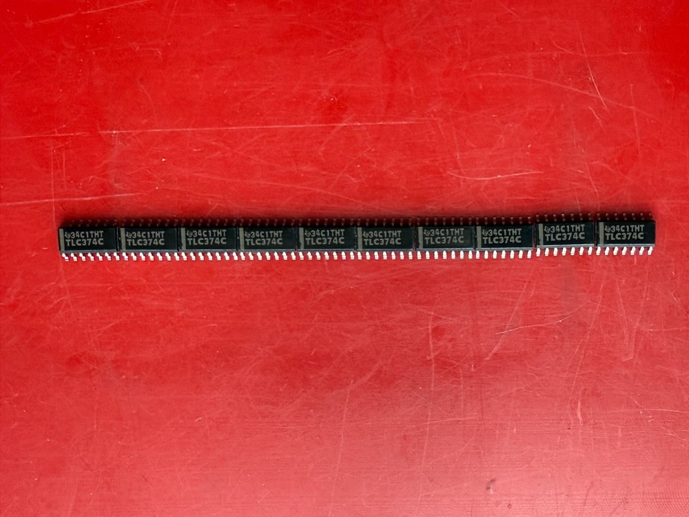 10x TLC374CD TEXAS INSTRUMENTS IC QUAD DIFF COMPARATOR 14 PIN SOIC CMOS MOS