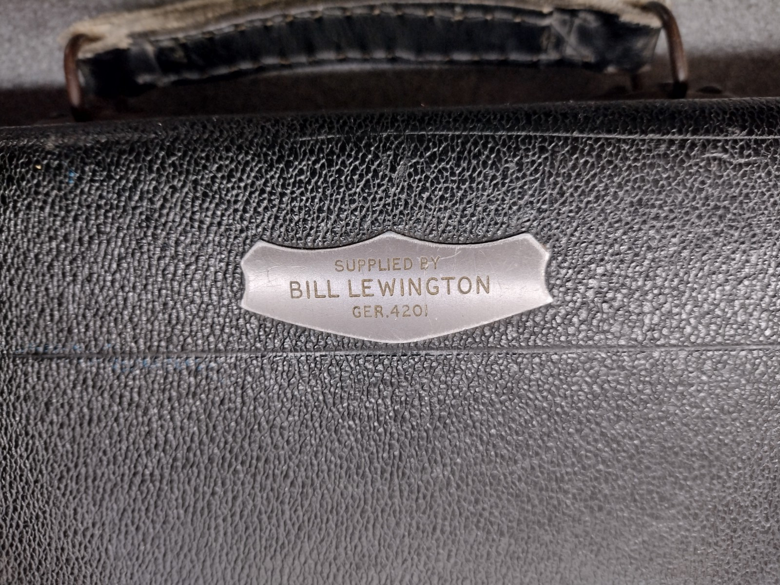 F.Buisson Oboe + Vintage Case Old Antique Musical Instruments