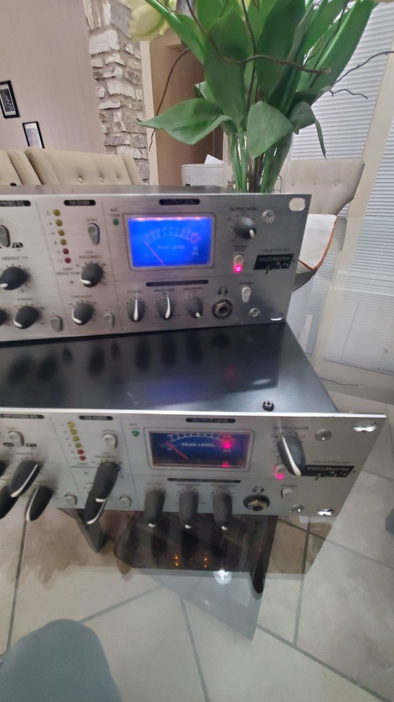 lot 2 Focusrite Voice Master Pro Mic Preamp Compressor Audio Interface
