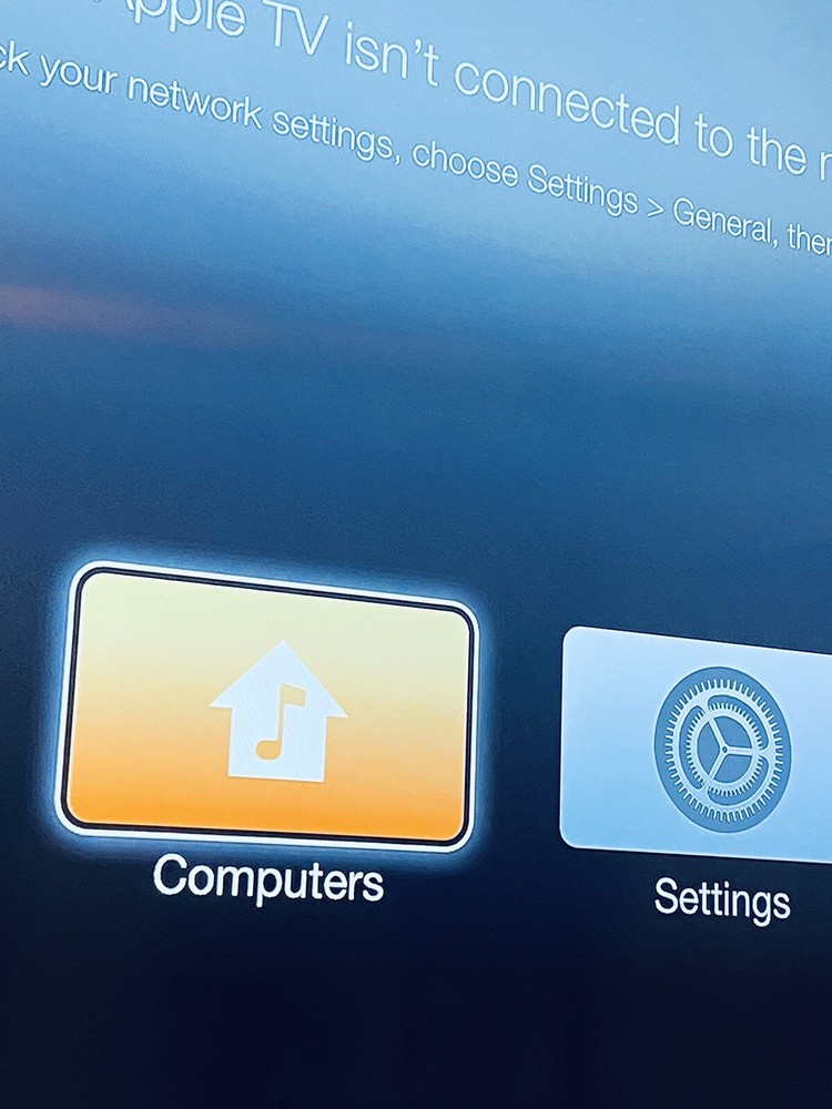 AppleTV (A1469) HD Digital Media Streamer - Black (3rd Generation)