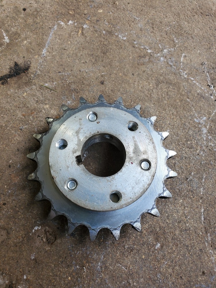 2 Piece Sprocket 1 1/4 Shaft 21 Teeth