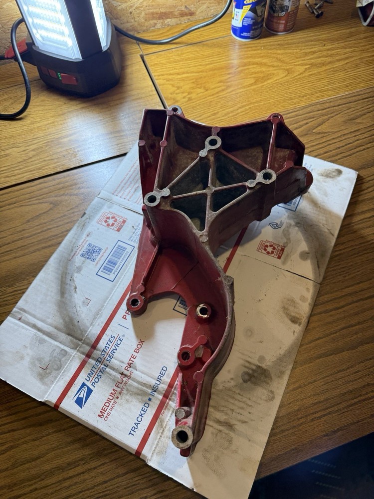 2013 Volvo Penta 6.0 alternator and power steering pump bracket