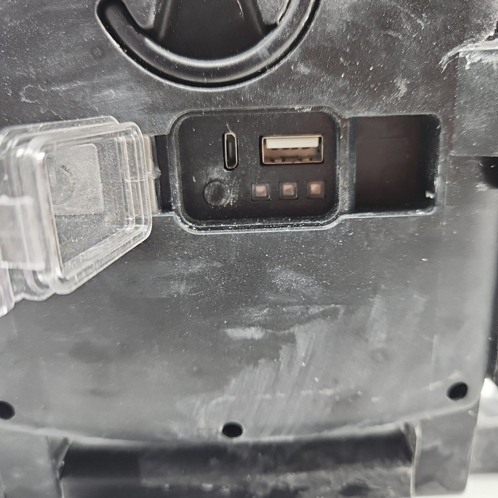 Bionic Rechargeable Work Light - 1500 Lumens - Used. 98