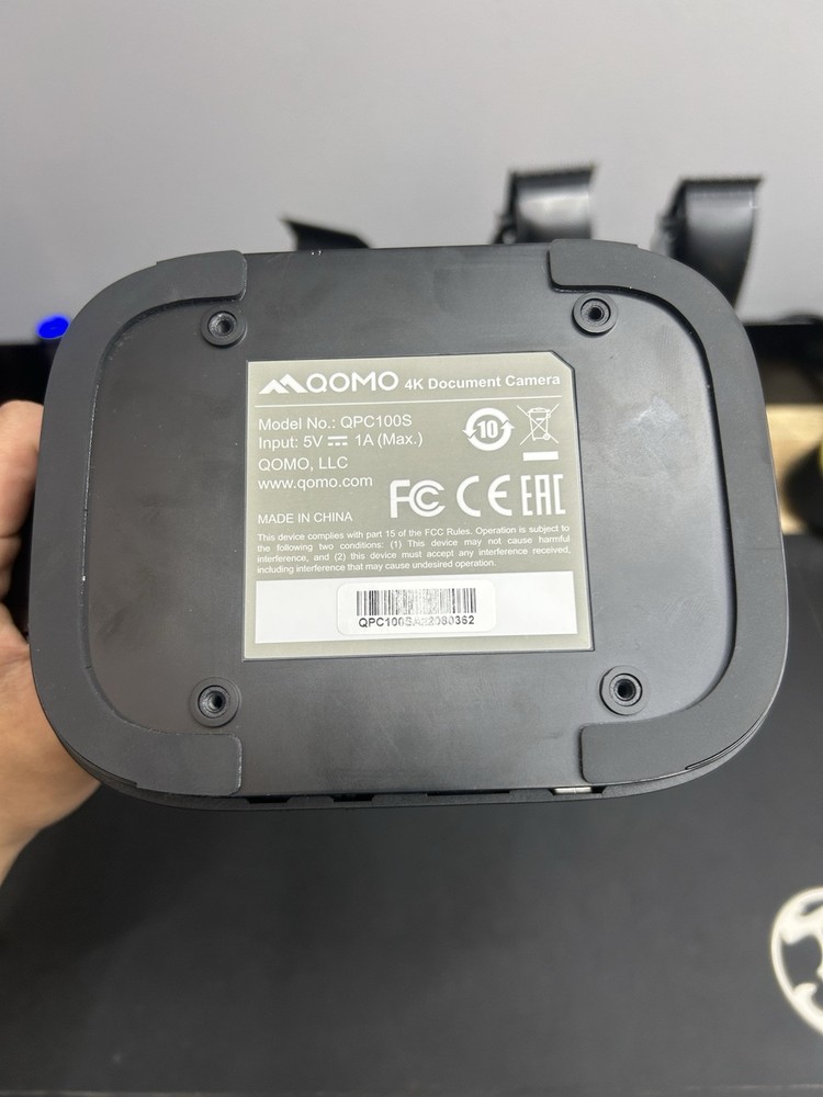 Qomo 4K HDMI/USB 13MP FLIP DOCUMENT CAMERA WITH EXTENDABLE ARM