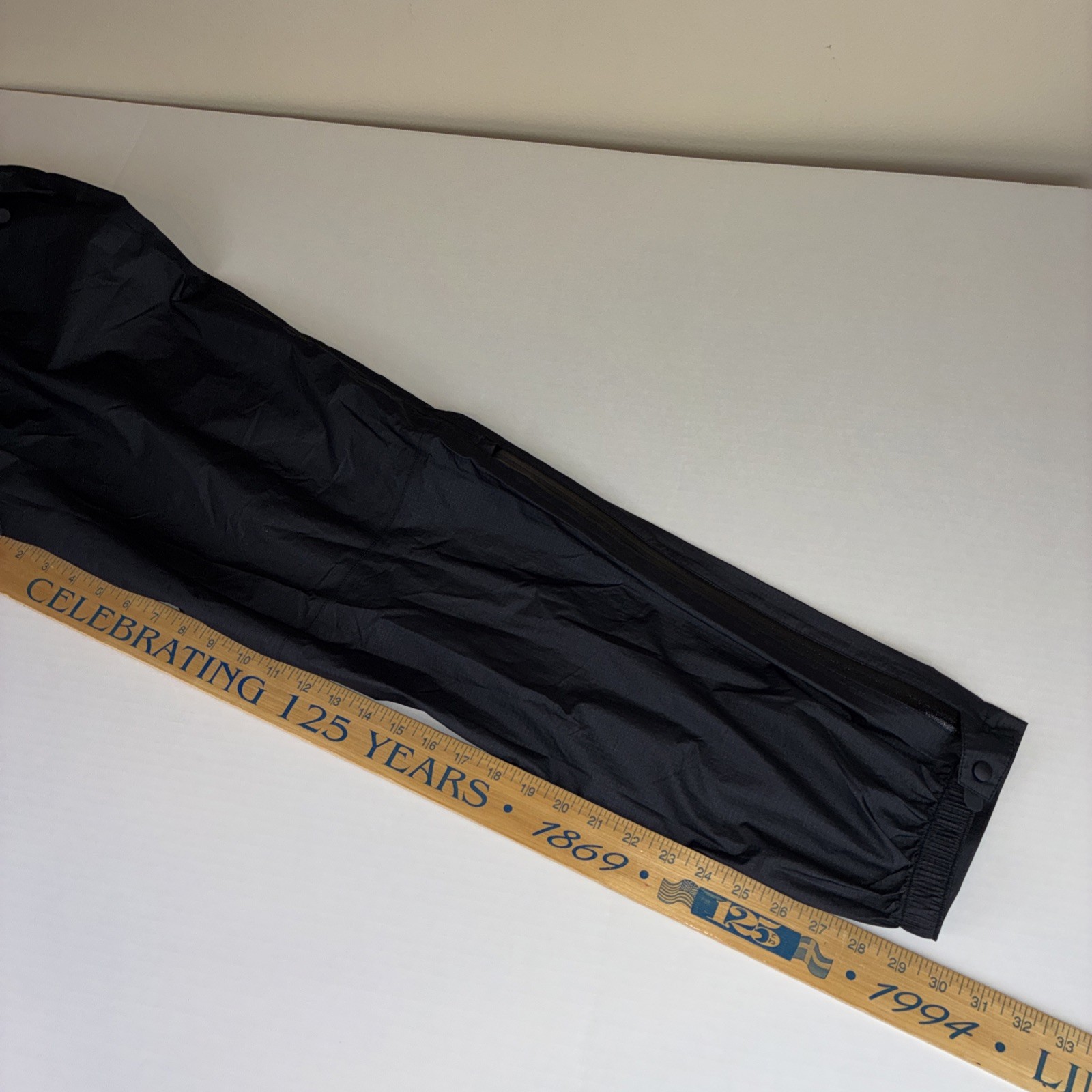 Outdoor Research Gore Tex Waterproof paclite black pants Medium