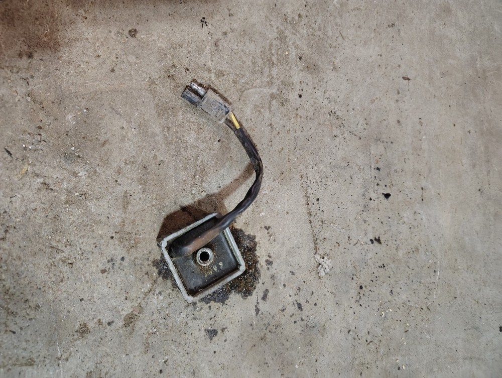 1991 Arctic cat cougar 440 voltage regulator