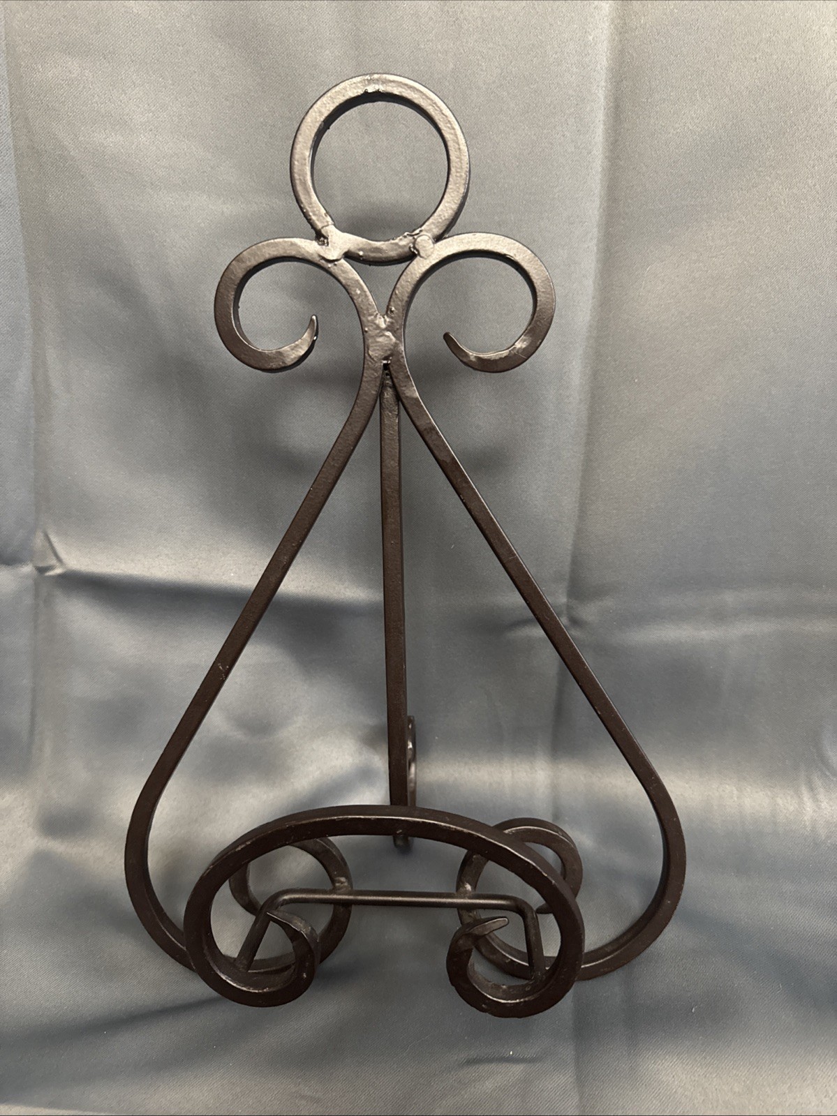 Vintage - Wrought Iron -Ornate Scroll Display Easel - Plate/Picture/Book/Artwrk
