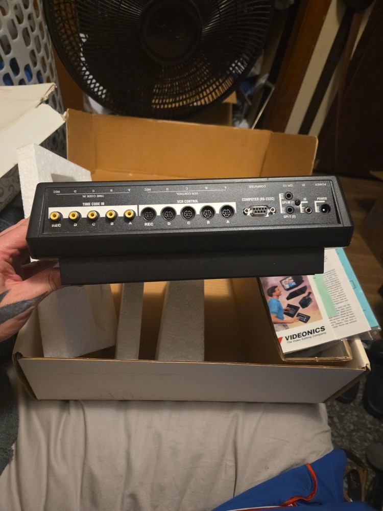 VINTAGE VIDEONICS EDIT SUITE A/B ROLL EDIT CONTROLLER MODEL:AB-1 NTSC...READ
