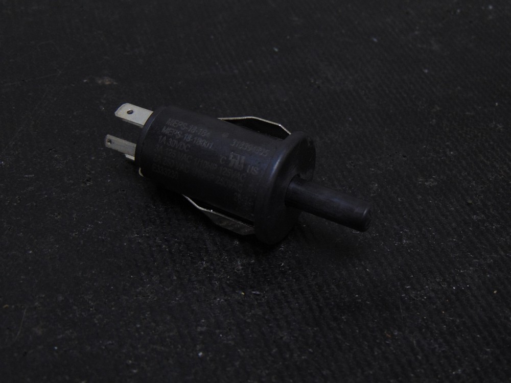 Frigidaire Range GCFG3070BFA Door Switch 318394802