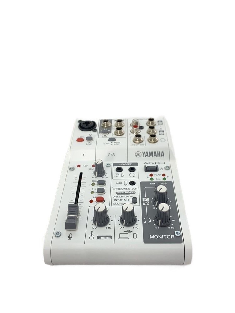 YAMAHA AG03 MIXER Used